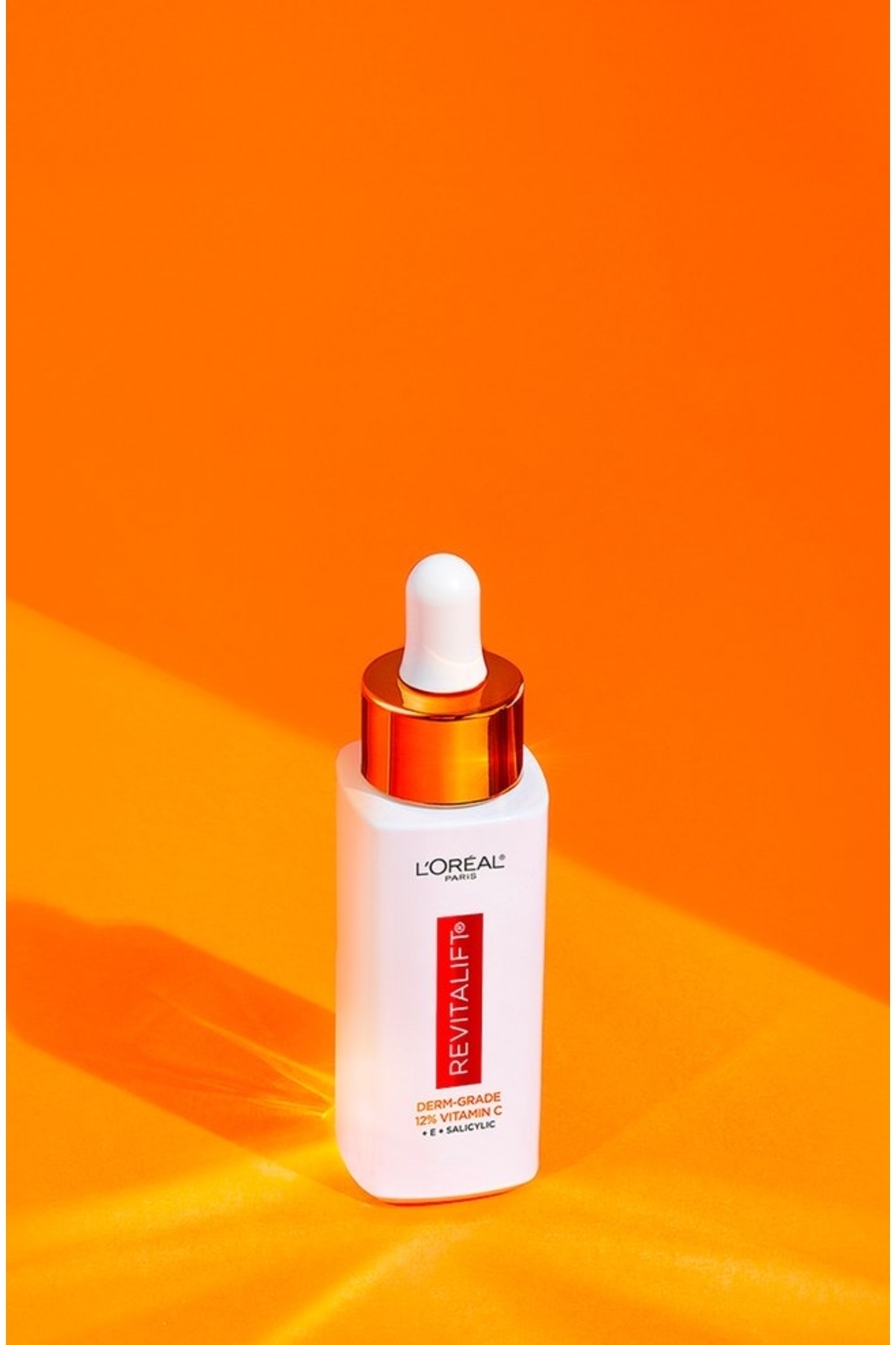 سرم پوست REVITALIFT CLINICAL 12 ٪ روشنایی ویتامین C خالص L'Oreal Paris