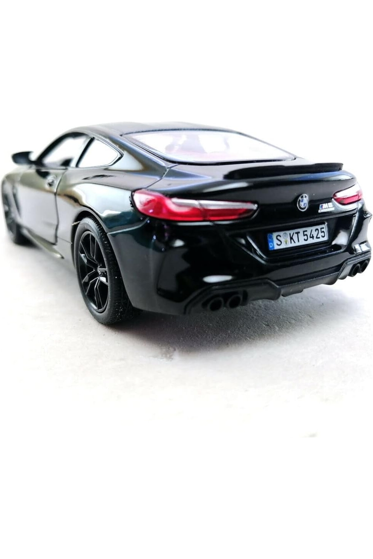 مدل خودرو BMW M8 DIECAST چکی DROP ماشین 1:34 مقیاس مشکی اورجینال Kinsmart