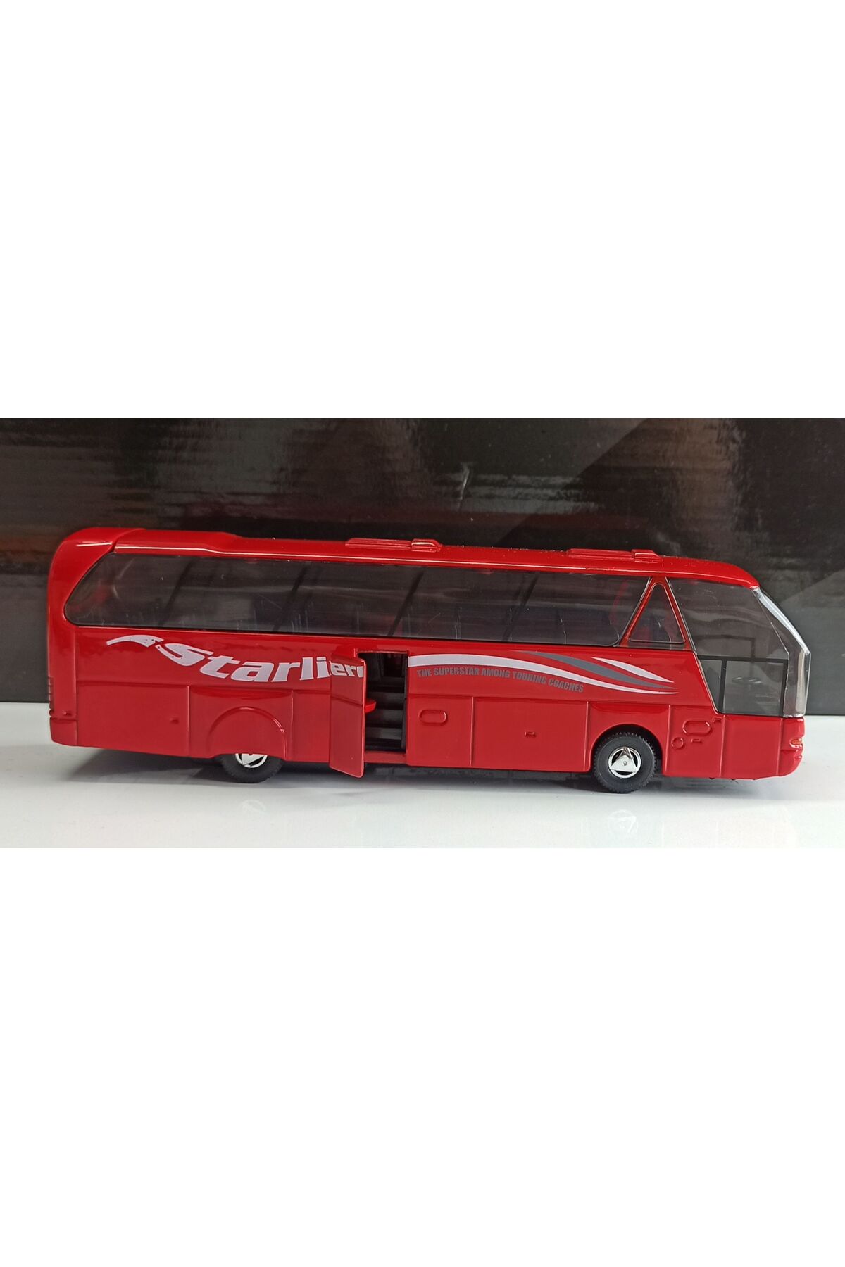 مدل خودرو اتوبوس مسافربری NEOPLAN STARLINER 1:64 چک اورجینال WELLY
