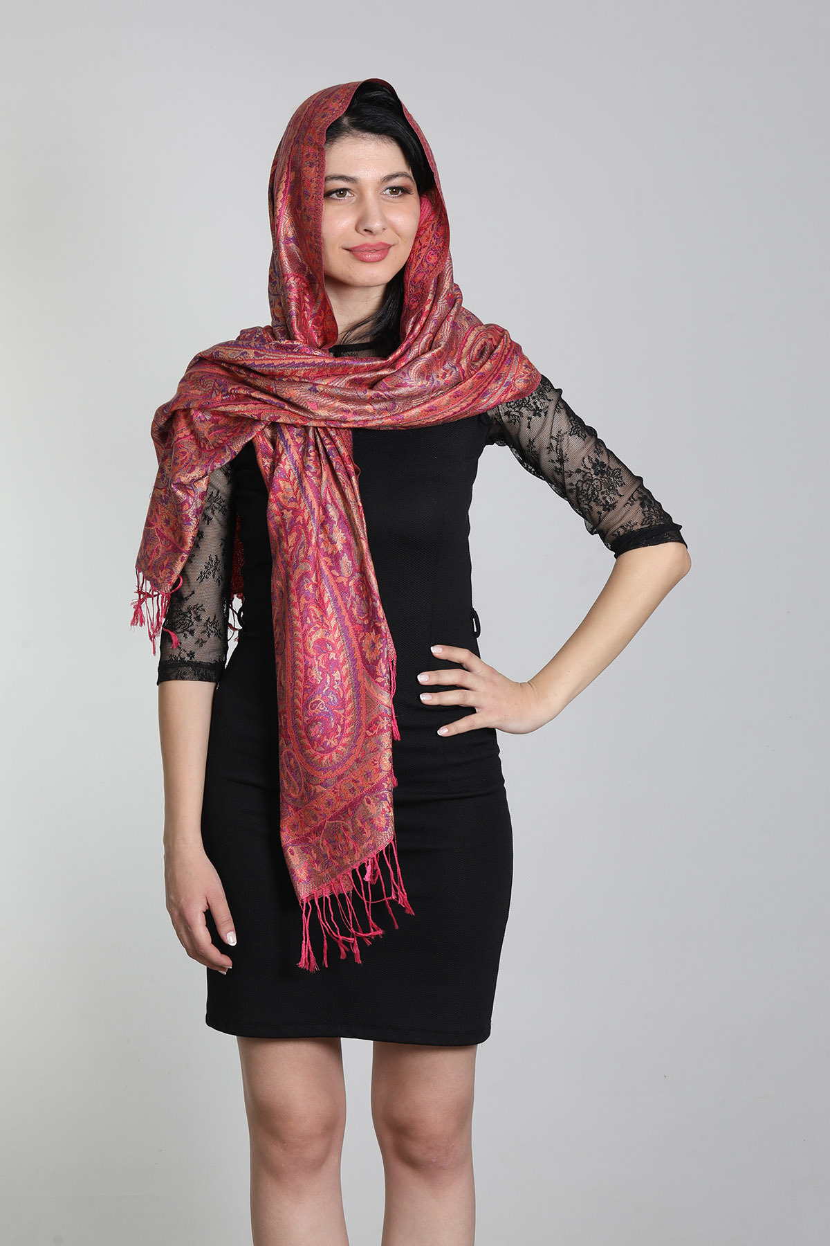 شال ابریشم ۱۰۰٪ دوطرفه میستیک Mystic، صورتی تالیان چندرنگ زنانه
