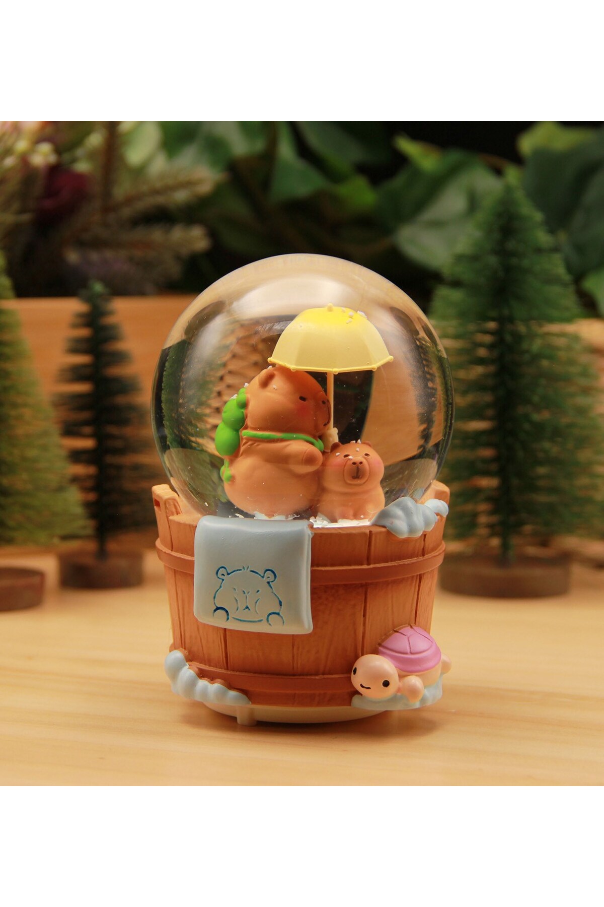 گوی برفی CAPYBARA SNOW GLOBE با نور و موسیقی در اندازه بزرگ A از ترکیه HEDİYEBİZİZ