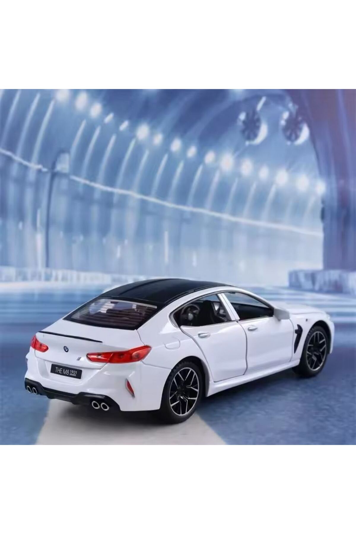 مدل خودرو BMW M8 DIECAST METAL 1.24 SCALE CAR DOOR TRUNK HOOD OPENS سفید CARS ورزشی اورجینال scntoys