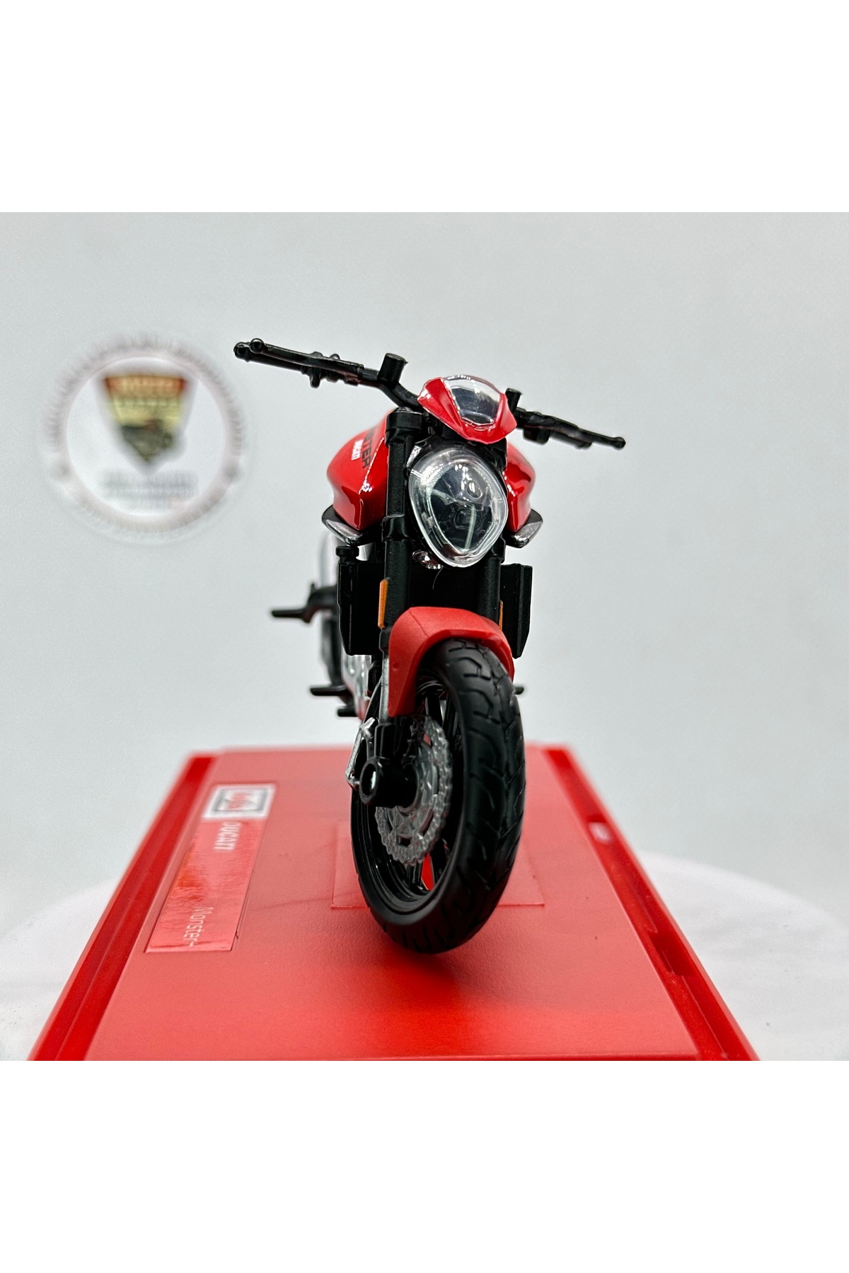 مدل خودرو MOTO GARAGE DUCATI MONSTER 1:18 DIECAST MODEL MOTORCYCLE – دارای مجوز موتورسیکلت فلزی اورجینال Maisto Diecast
