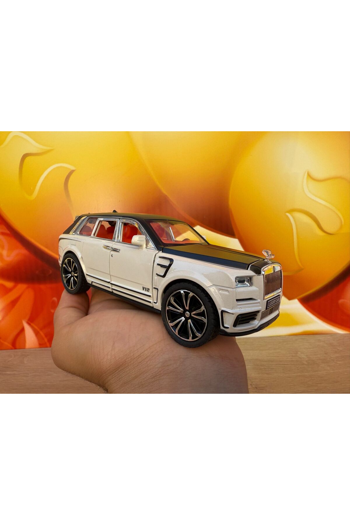 مدل خودرو فلز اسباب بازی با جلوه های صوتی سبک 1:24 ROLLS ROYCE JEEP CAR DIE CAST COLLECTIBLE 18CM اورجینال scntoys