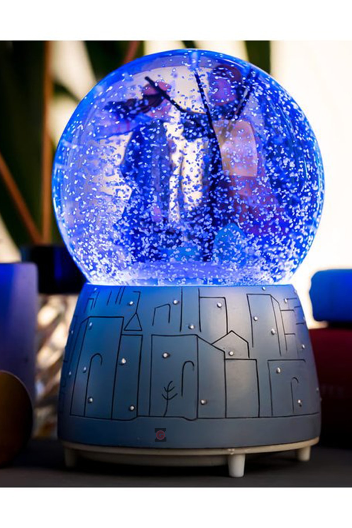 گوی برفی SNOWFLAKE AUTOMATIC SPRAYING ETERNAL LOVE WINTER TALE سایز بزرگ نورپردازی موزیکال SNOW GLOBE از ترکیه Zemtigo