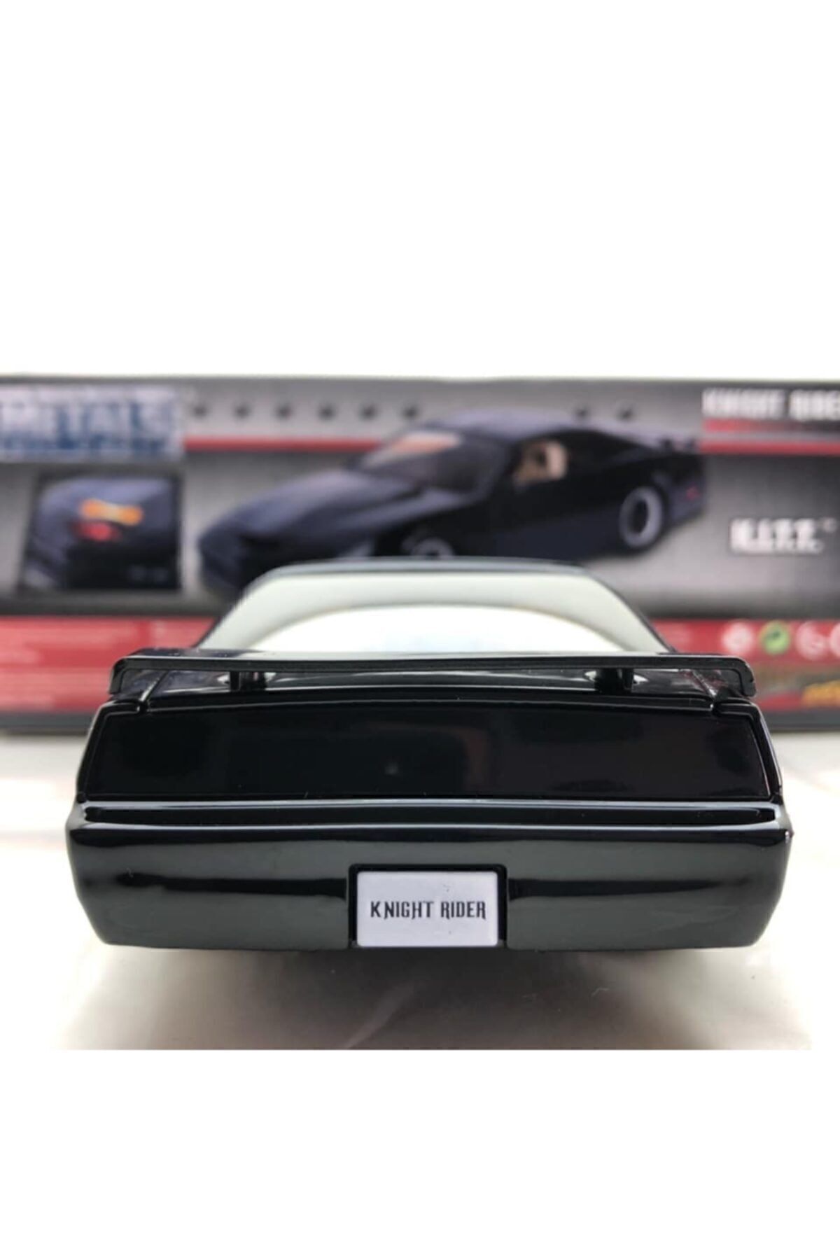 مدل خودرو سریال تلویزیونی PONTIAC FIREBIRD BARELY LIGHTED KNIGHT RIDER 1:24 اورجینال Jada