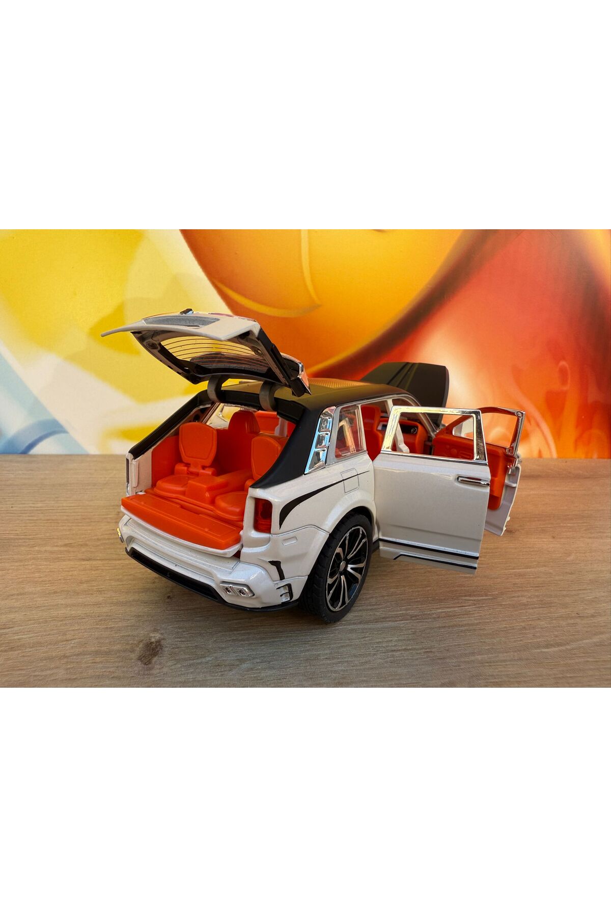 مدل خودرو فلز اسباب بازی با جلوه های صوتی سبک 1:24 ROLLS ROYCE JEEP CAR DIE CAST COLLECTIBLE 18CM اورجینال scntoys