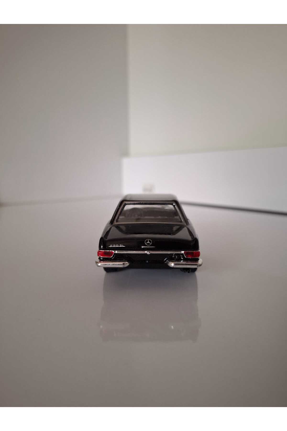ماشین اسباب بازی مرسدس بنز 230 SL فلزی هات ویلز اورجینال HOT WHEELS