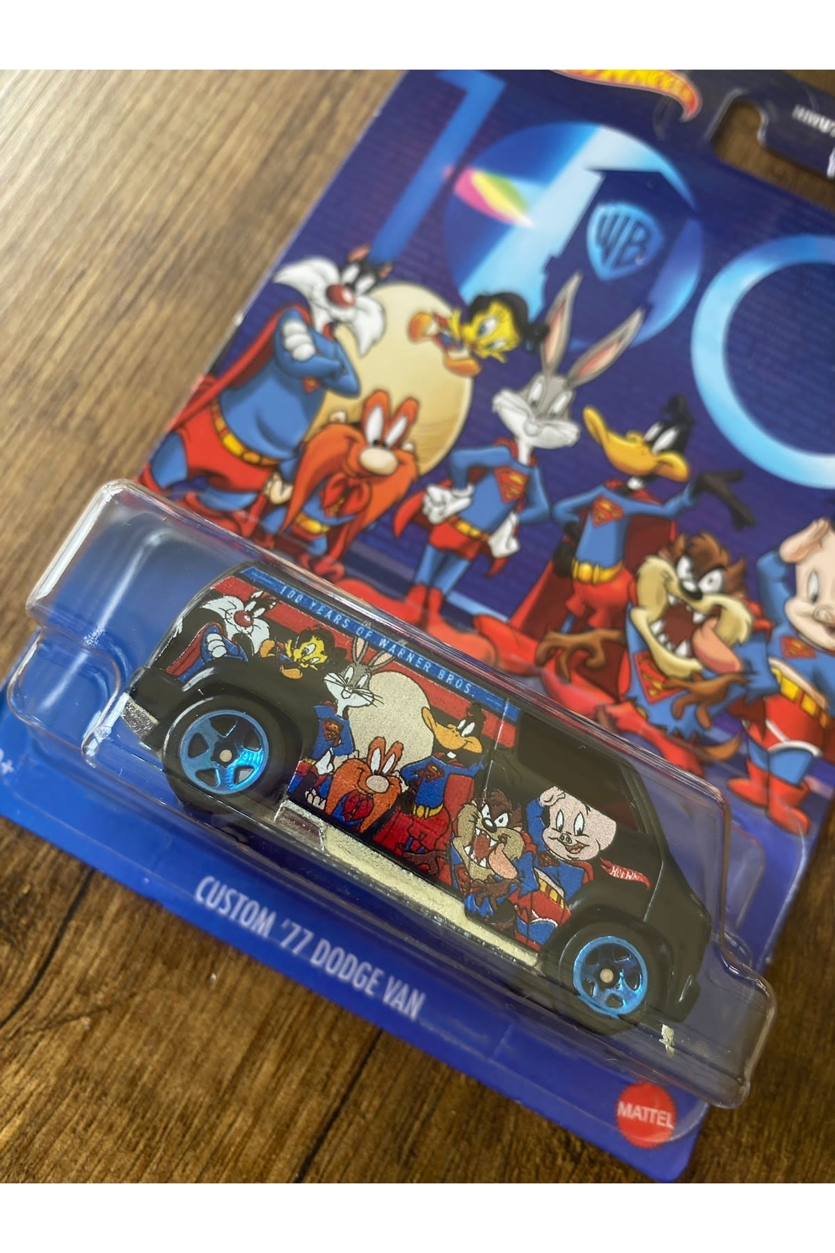 ماشین اسباب بازی صدمین سال WB LONG CARD SERIES CUSTOM 77 ون هات ویلز اورجینال HOT WHEELS