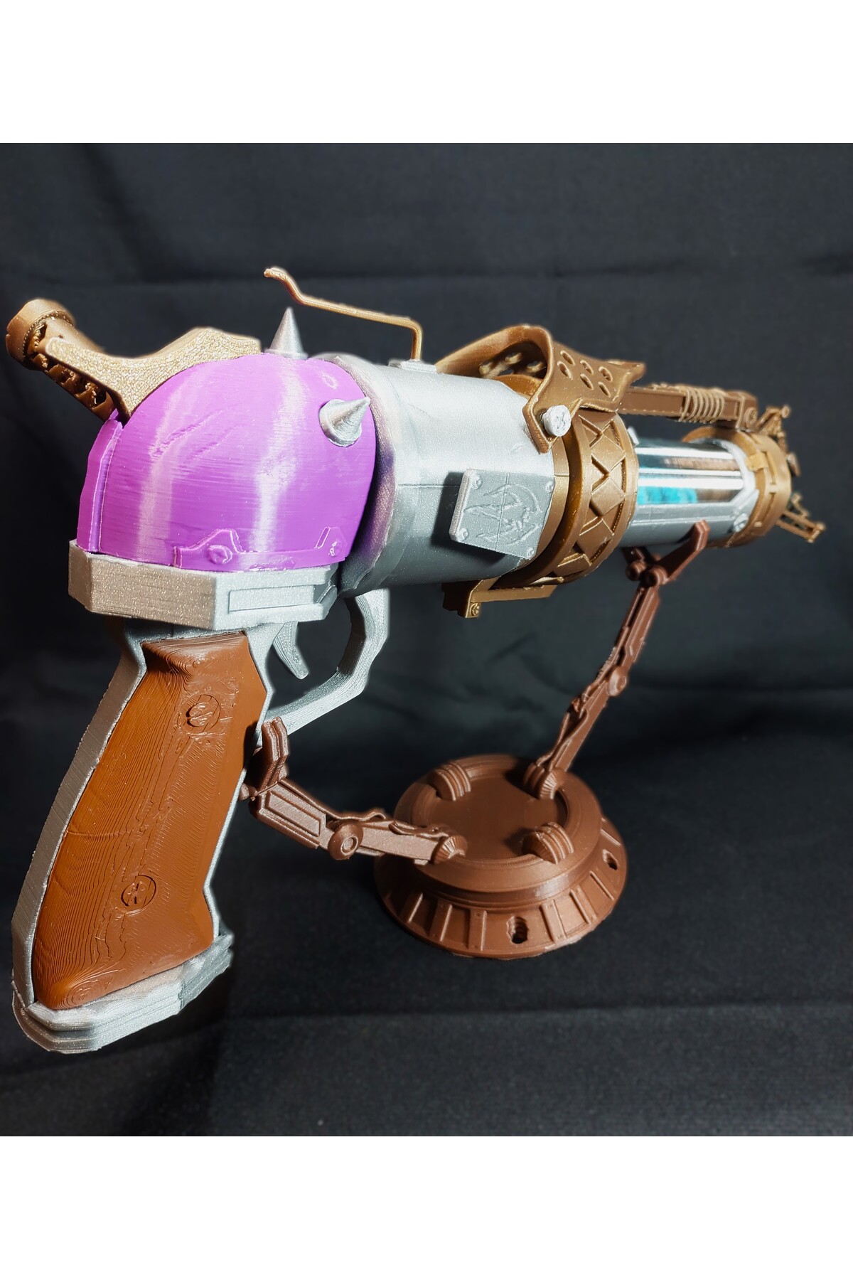 فیگور مجسمه اسلحه اسباب بازی نمادین ARCANE JINX از ترکیه figur