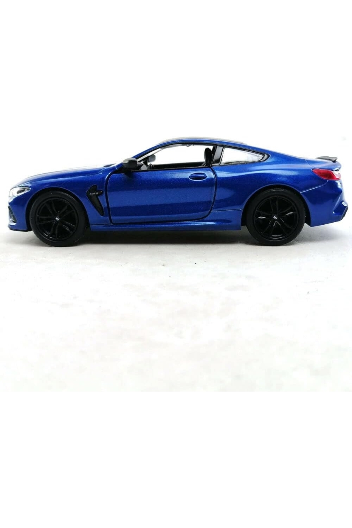 مدل خودرو BMW M8 DIECAST چک DROP CAR 1:34 SCALE BLUE اورجینال Kinsmart