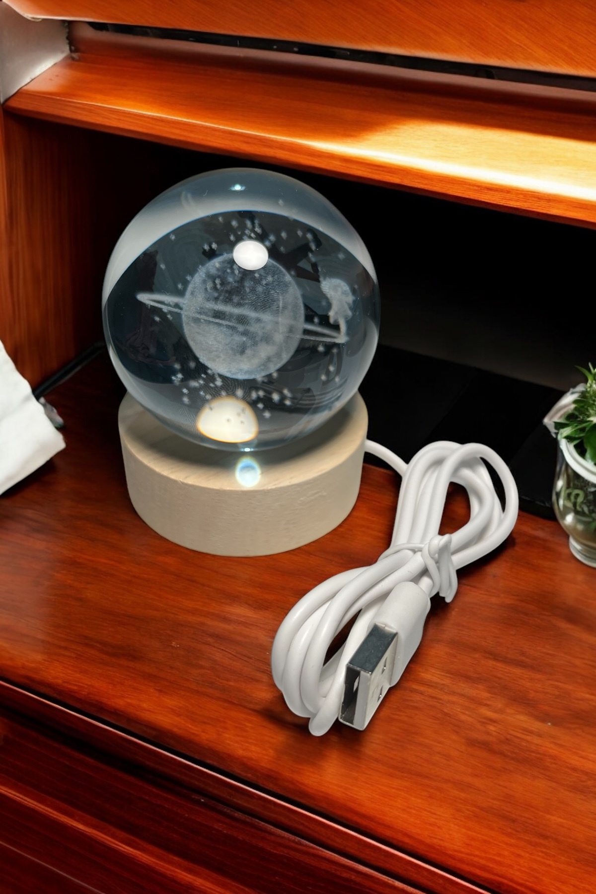 گوی برفی گلوب شیشه ای دخترانه شخصی سازی شده SATURN چراغ شب کریستالی هدیه با های LED رنگارنگ و USB از ترکیه Zeysel store