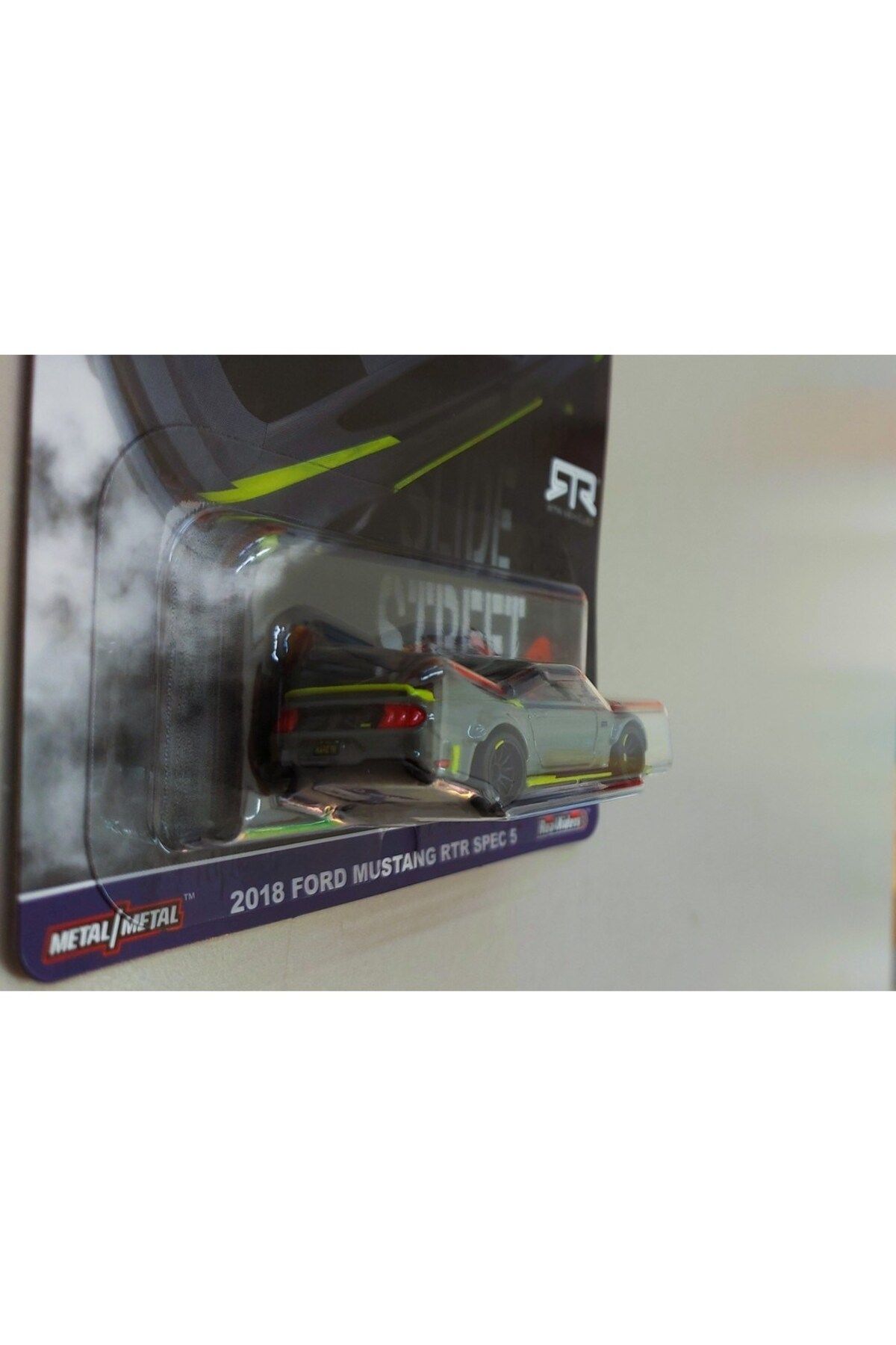 ماشین اسباب بازی PREMIUM SLIDE STREET 2 2018 FORD MUSTANG RTR SPEC 5 MODEL هات ویلز اورجینال HOT WHEELS