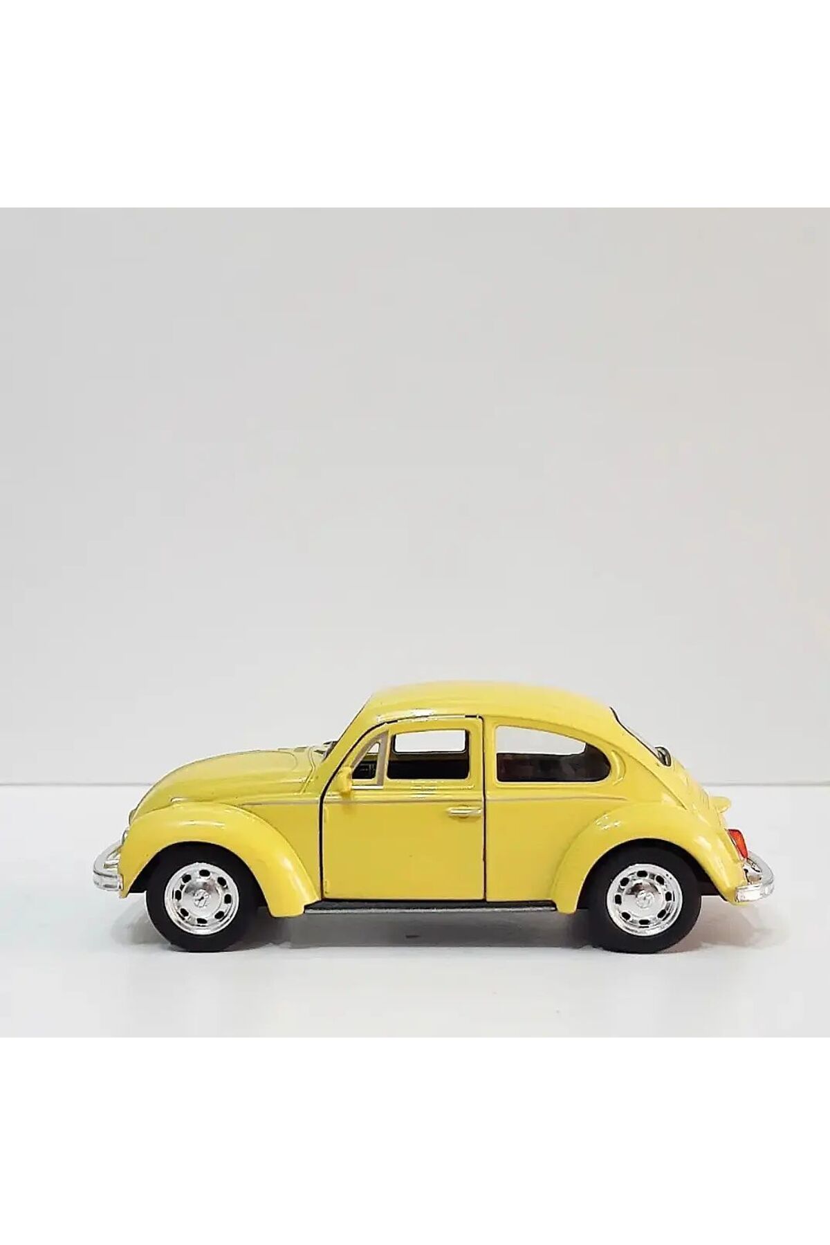 مدل خودرو 1.36 SCALE WELLY BRAND دارای مجوز VOLKSWAGEN BEETLE YELLOW COLOR VOSVOS 12CM METAL CAR اورجینال WELLY