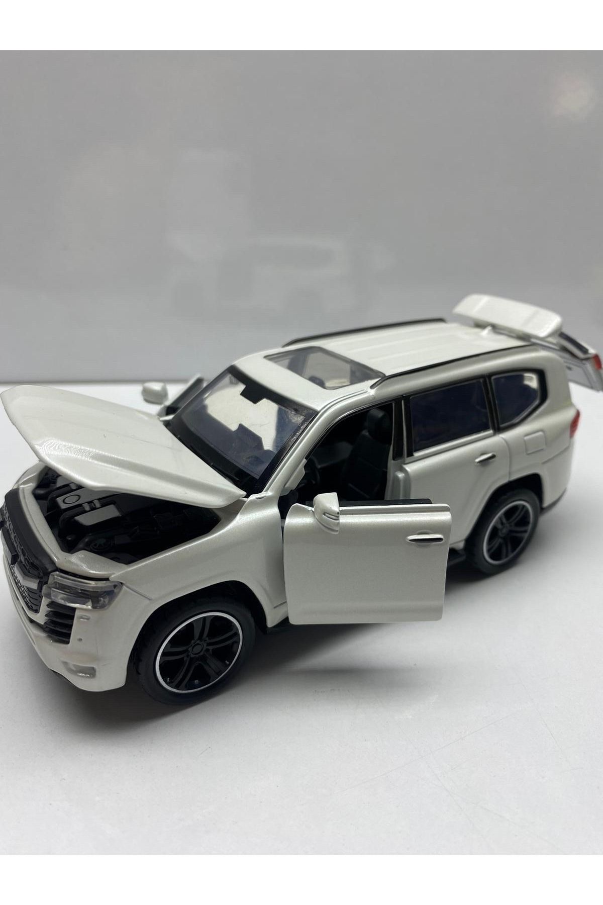 ماشین اسباب بازی DIECAST, METAL TOY CAR TOYOTA LAND CRUISER PULL AND DROP MODEL WITH SOUND LIGHT 1:32 SCALE afreyz oyuncak