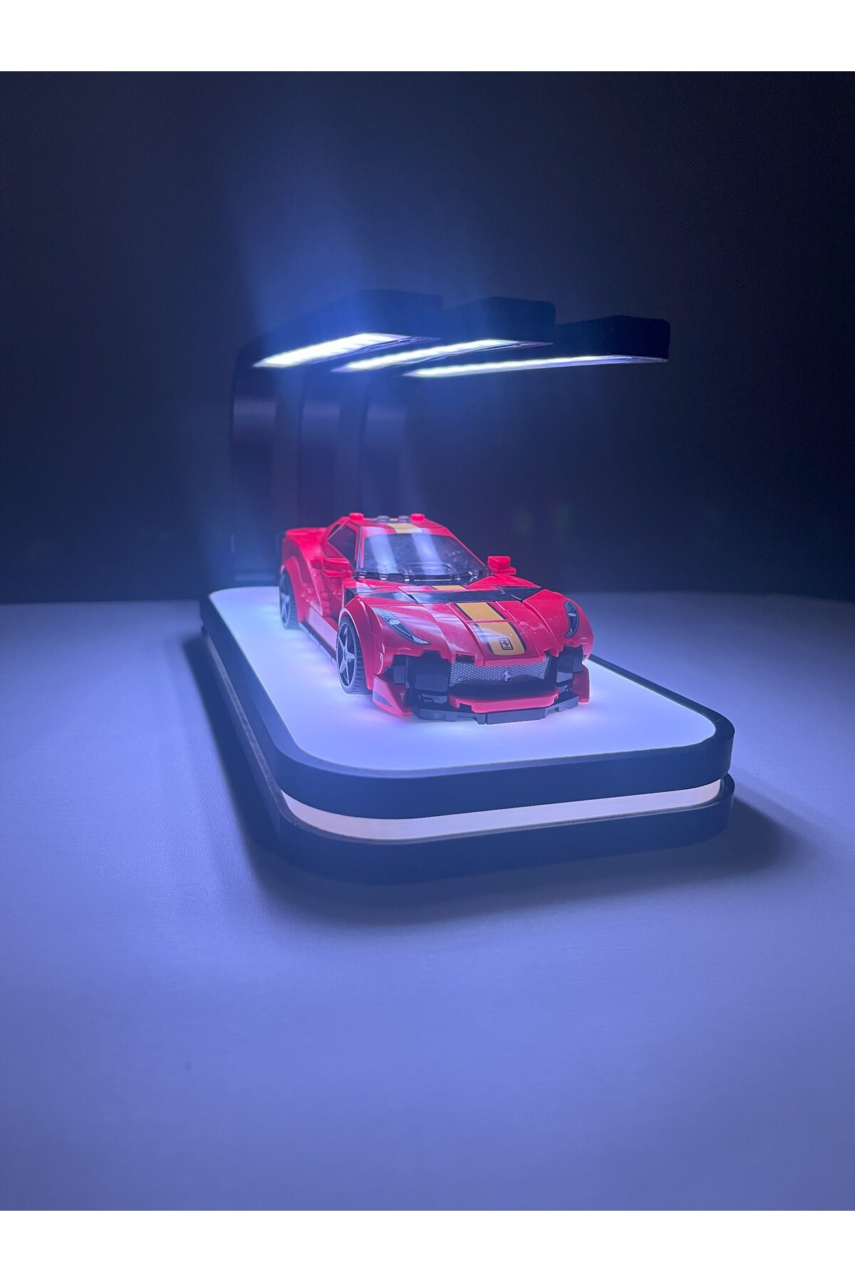 مدل خودرو غرفه دیوراما سالن نمایشگاه اتومبیل RGB آینده نگر | DIECAST و با چراغ های LED اورجینال DEOZ3D