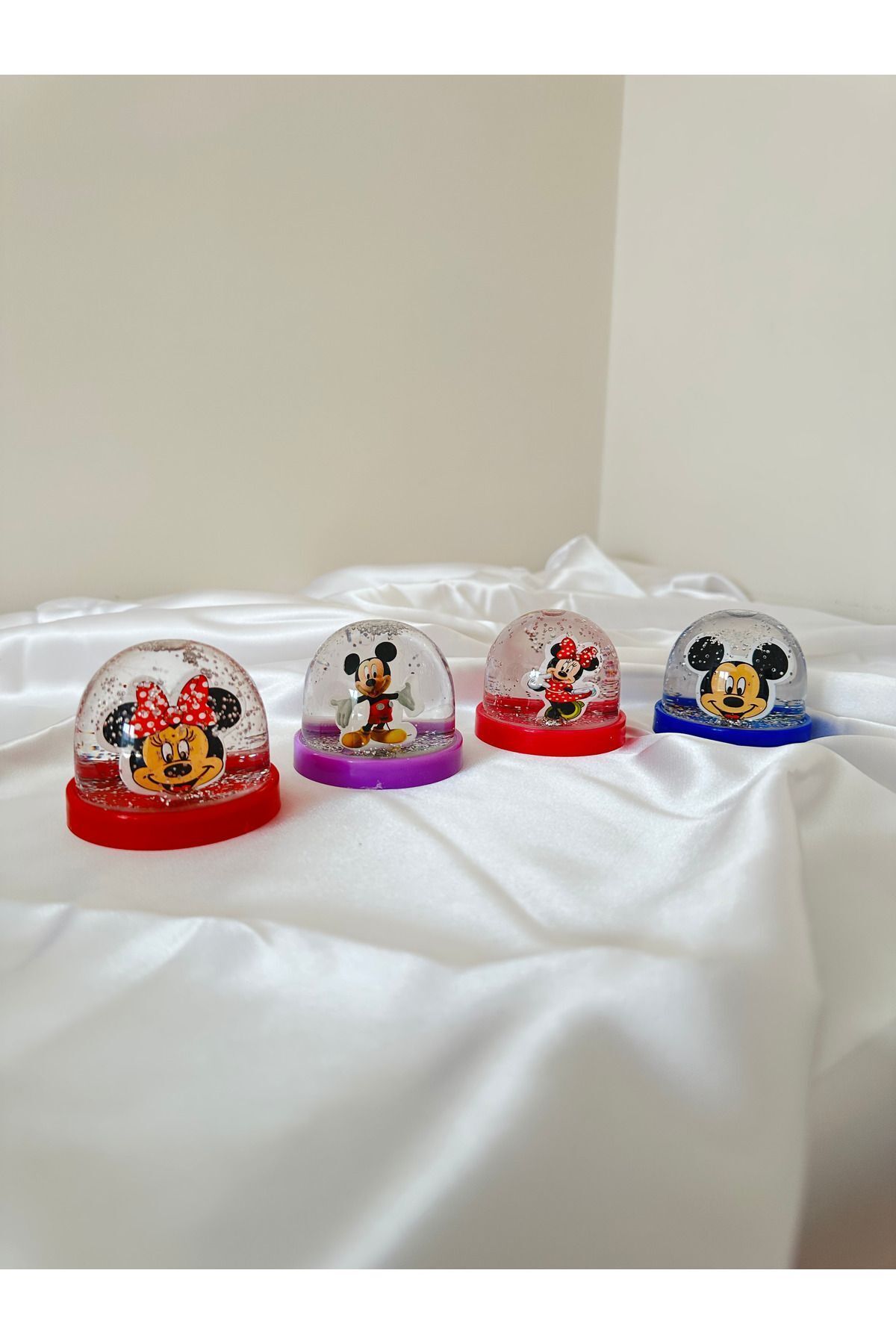 گوی برفی مجموعه کارتونی میکی و مینی موس SNOW GLOBE GLITTER SMALL SIZE 1 PIECE از ترکیه KıtayGroup