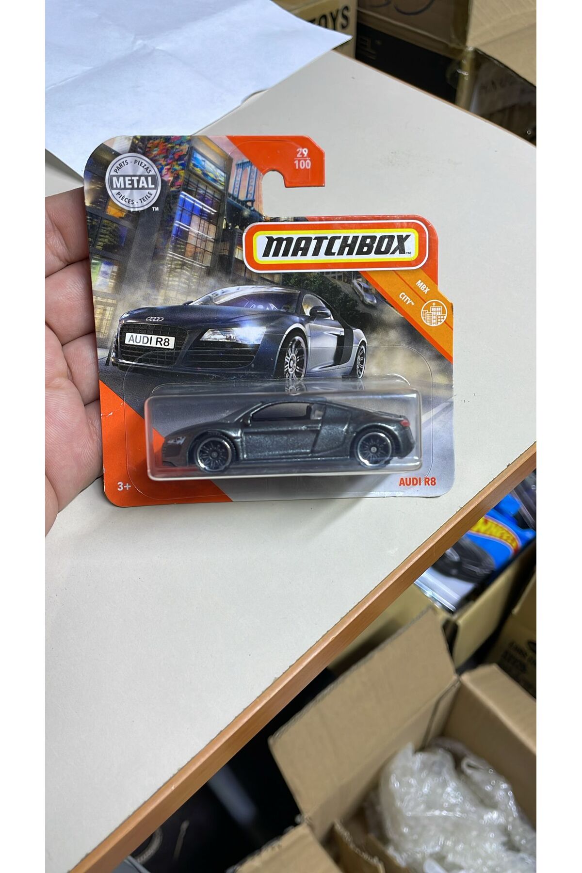 ماشین اسباب بازی MATCHBOX AUDI R8 – مشکی بدنه فلزی 1:64 DIECAST COLLECTION CAR سری MBX CITY از ترکیه HOT WHEELS
