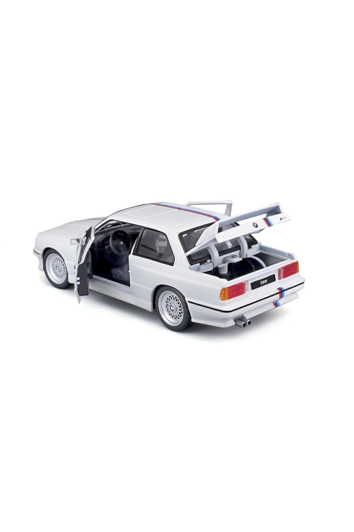 مدل خودرو 1988 BMW 3 SERIES M3 سفید E30 1:24 SCALE BRAND BURAGO اورجینال Burago