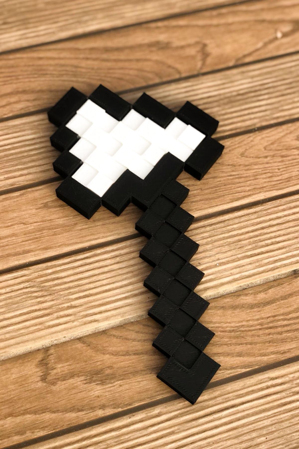 فیگور تصویر تبر سفید BURSA3DFILAMENT MINECRAFT Asi