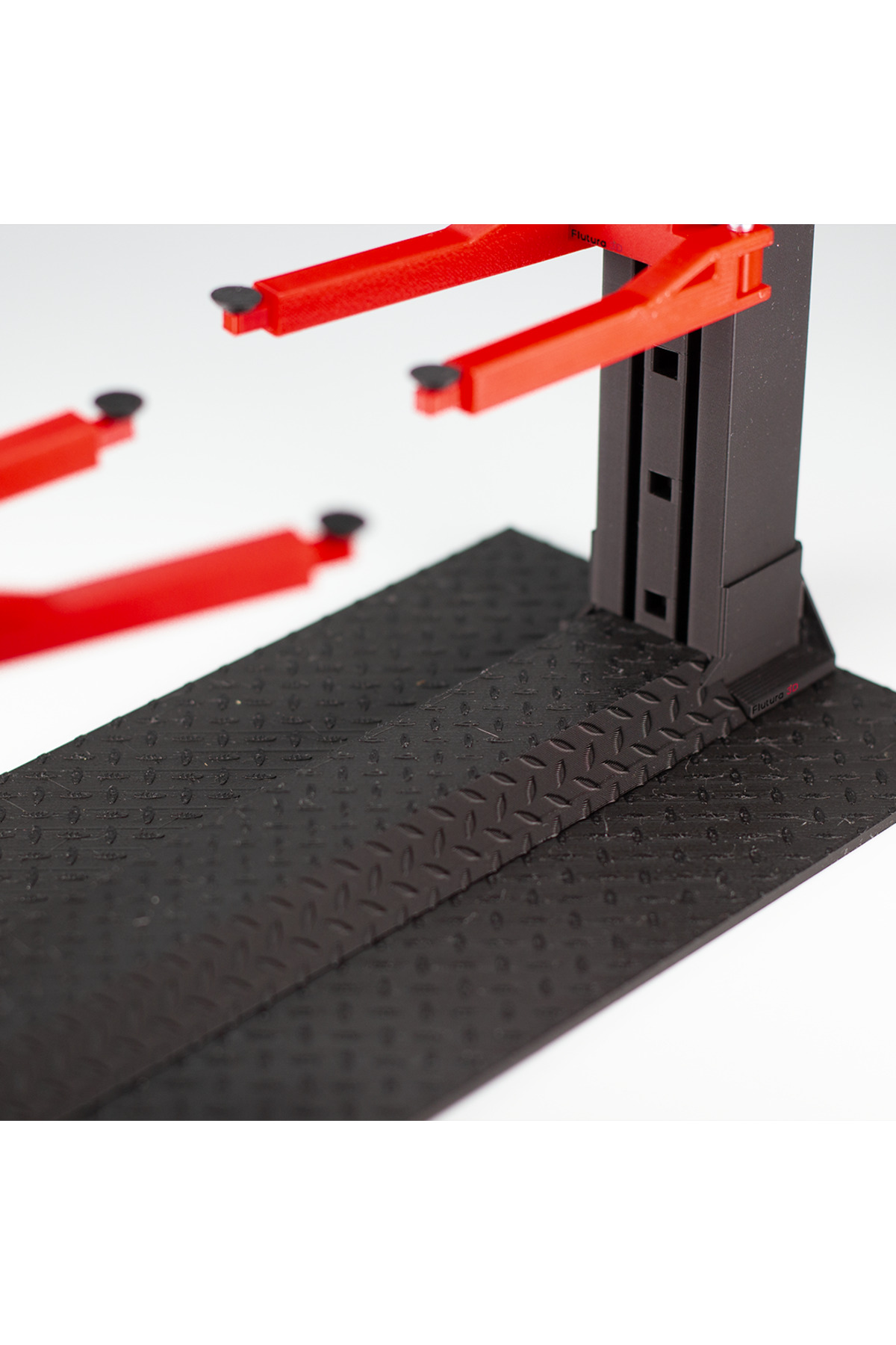 مدل خودرو 1 18 SCALE V MOTION DIORAMA LIFT لوازم جانبی GARAGE 1:18 اورجینال Flutura