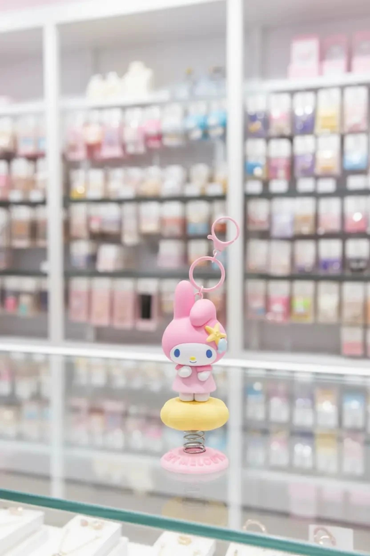 جلیقه کلید زینتی ماشین متحرک گنج اقیانوس با مجوز SANRIO جاکلیدی ملودی من Miniso