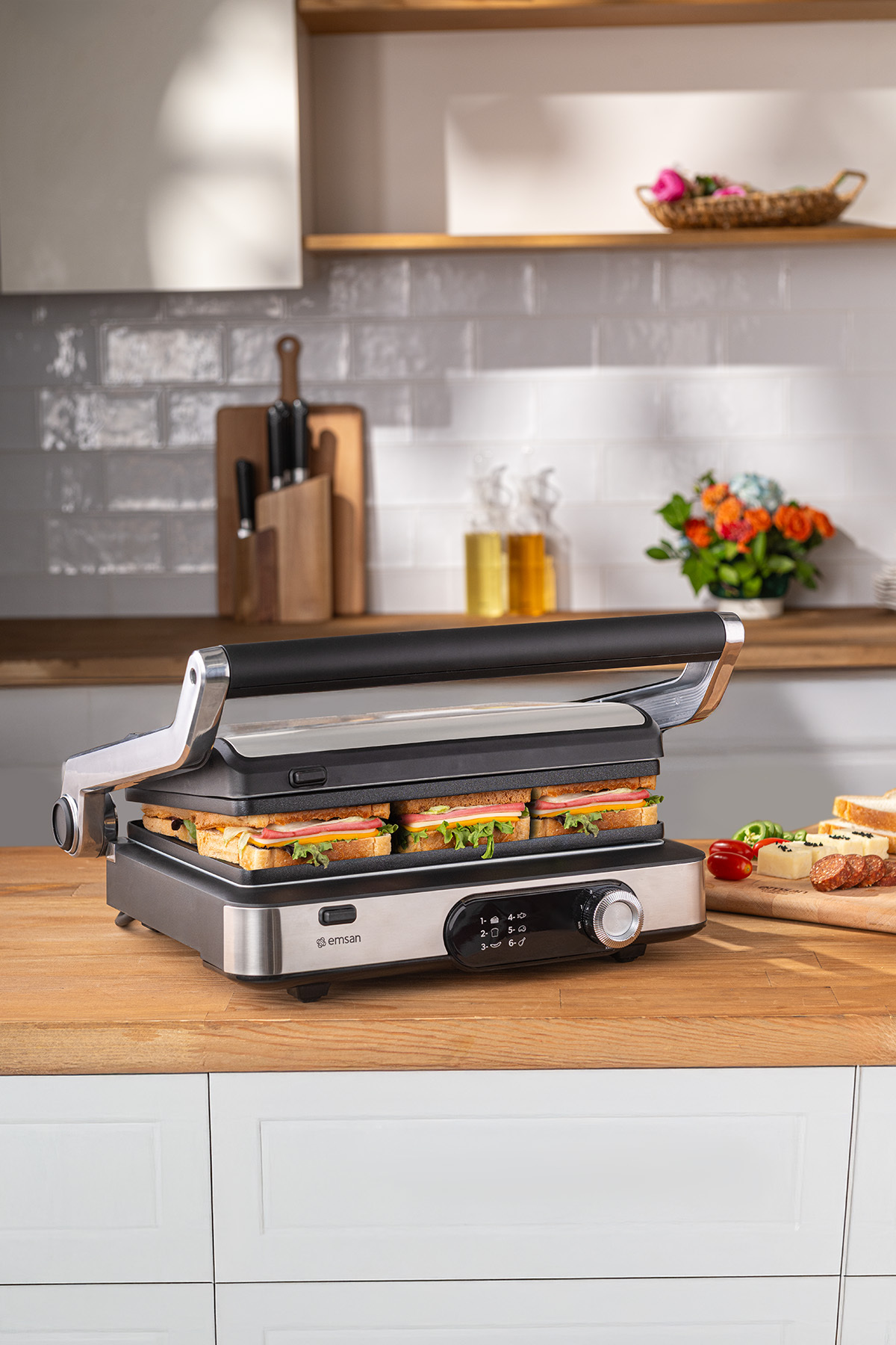دستگاه ساندویچ و تست GRILLMASTER INOX IRON GRILL AND TOSTER 6 SLICE CAPACITY اورجینال Emsan