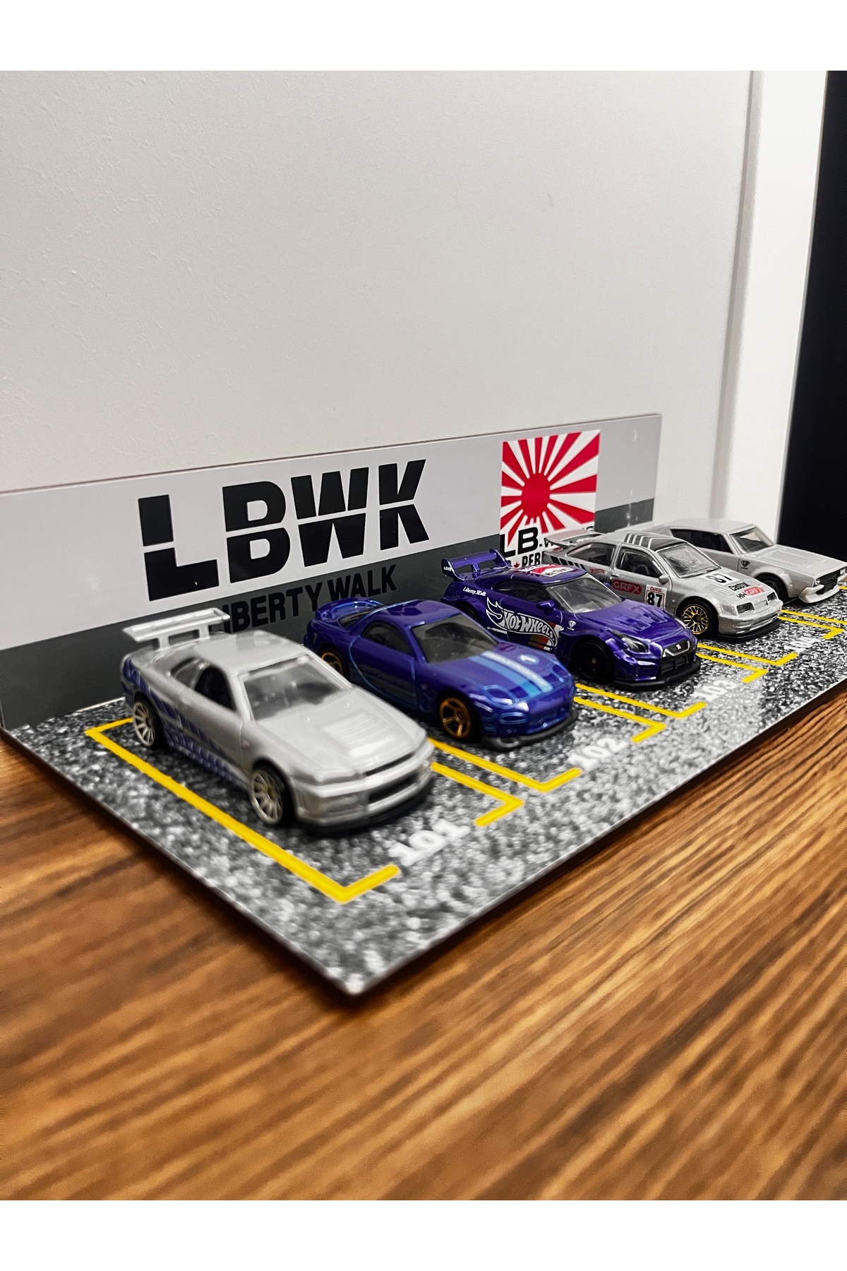 ماشین اسباب بازی DIORAMA پارکینگ مقیاس 1 64 5 گاراژ HOT WHEELS LBWK HOT WHEELS