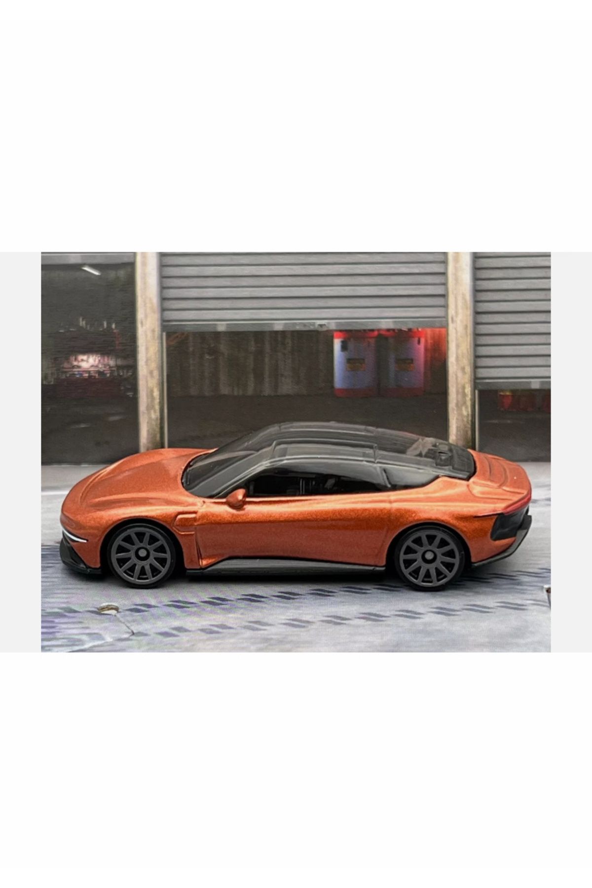 ماشین اسباب بازی مقیاس DELOREAN ALPHA5 1:64 هات ویلز اورجینال HOT WHEELS