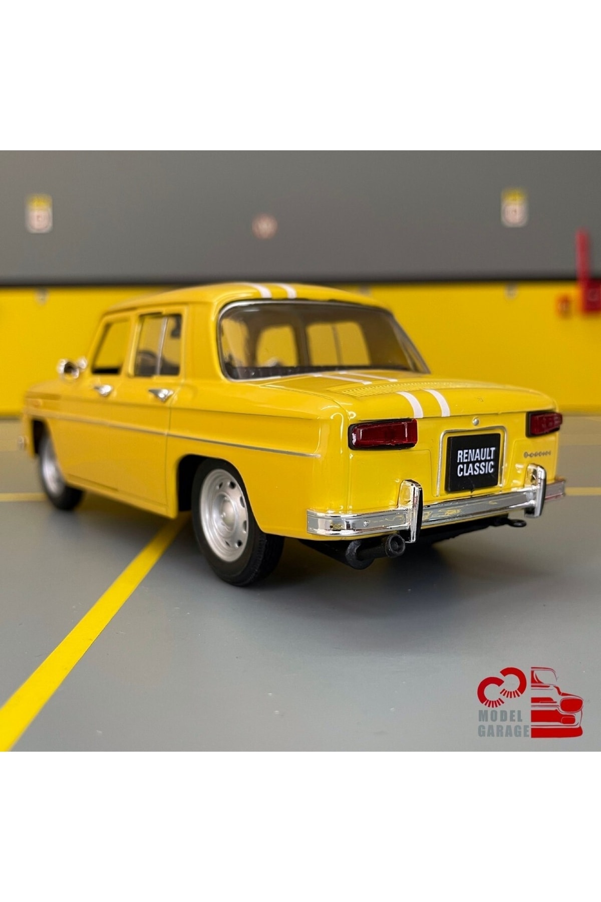 مدل خودرو RENAULT R8 GORDINI 1964 1 24 SCALE C&amp;C MODEL GARAGE DIECAST METAL CAR اورجینال WELLY