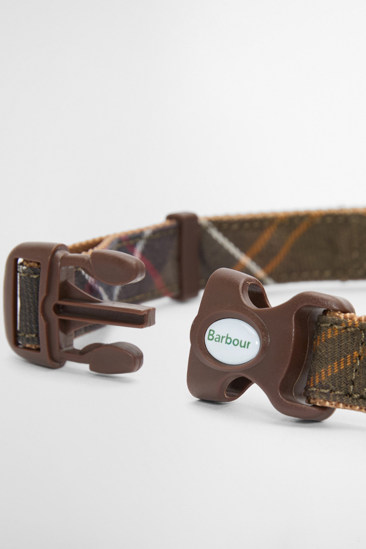 قلاده گردنی سگ باربور Barbour، سری Dog Tartan & Webbing، TN11 Classic Tartan، کد DAC0138-C06 چندرنگ