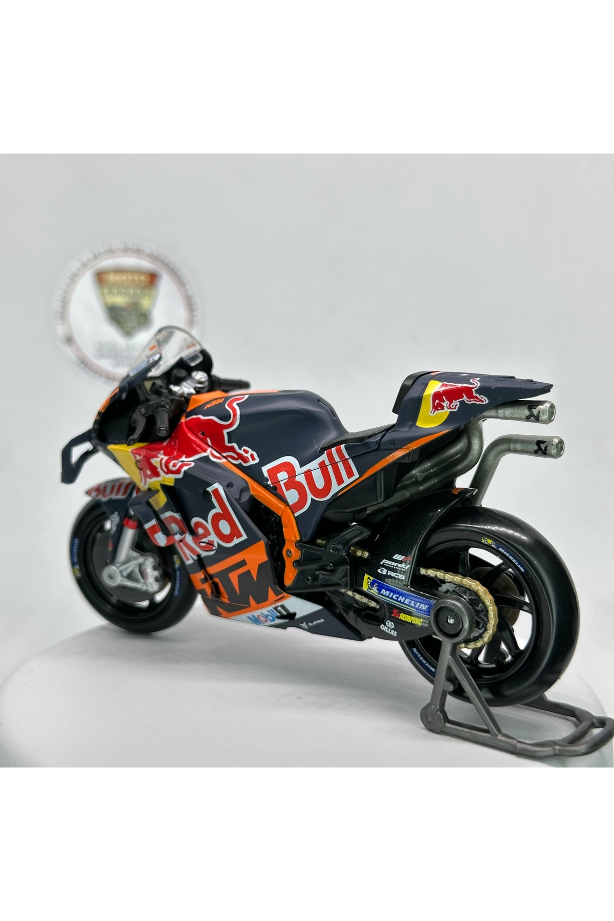 مدل خودرو موتور KTM RED BULL RC16 MOTOGP 1:18 DIECAST – فلزی با جعبه اورجینال Maisto Diecast