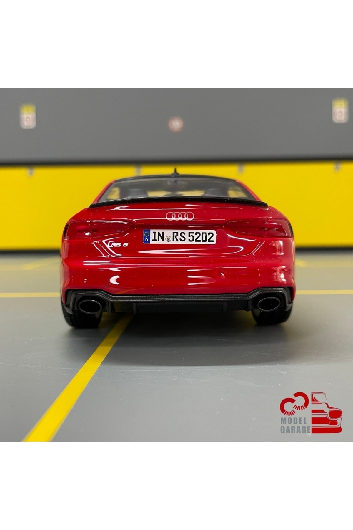 مدل خودرو AUDI RS 5 COUPE 1 24 SCALE C&C MODEL GARAGE DIECAST METAL از ترکیه Burago