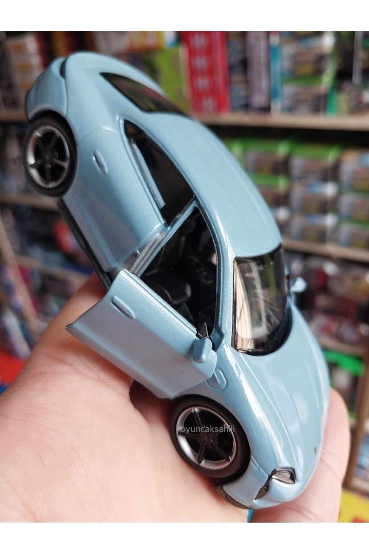 مدل خودرو PORSCHE TAYCAN TURBO S CASE 1.36 DIECAST ORIGINAL 2022 درب‌های عقب فلزی آبی باز از ترکیه OYUNCAKSAHİLİ