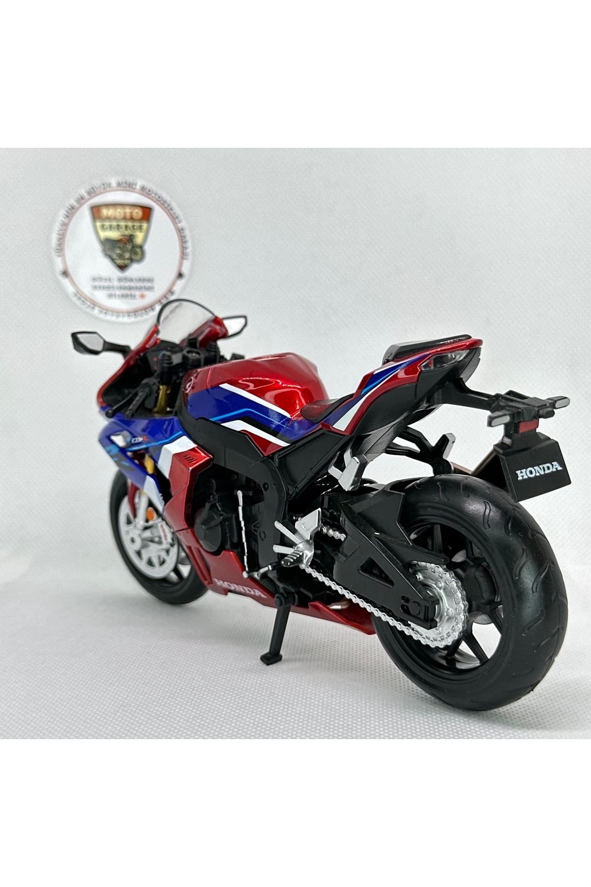 مدل خودرو HONDA CBR1000RR R FIREBLADE 1:12 موتورسیکلت دیکست – دارای مجوز MAISTO METAL از ترکیه Maisto Diecast