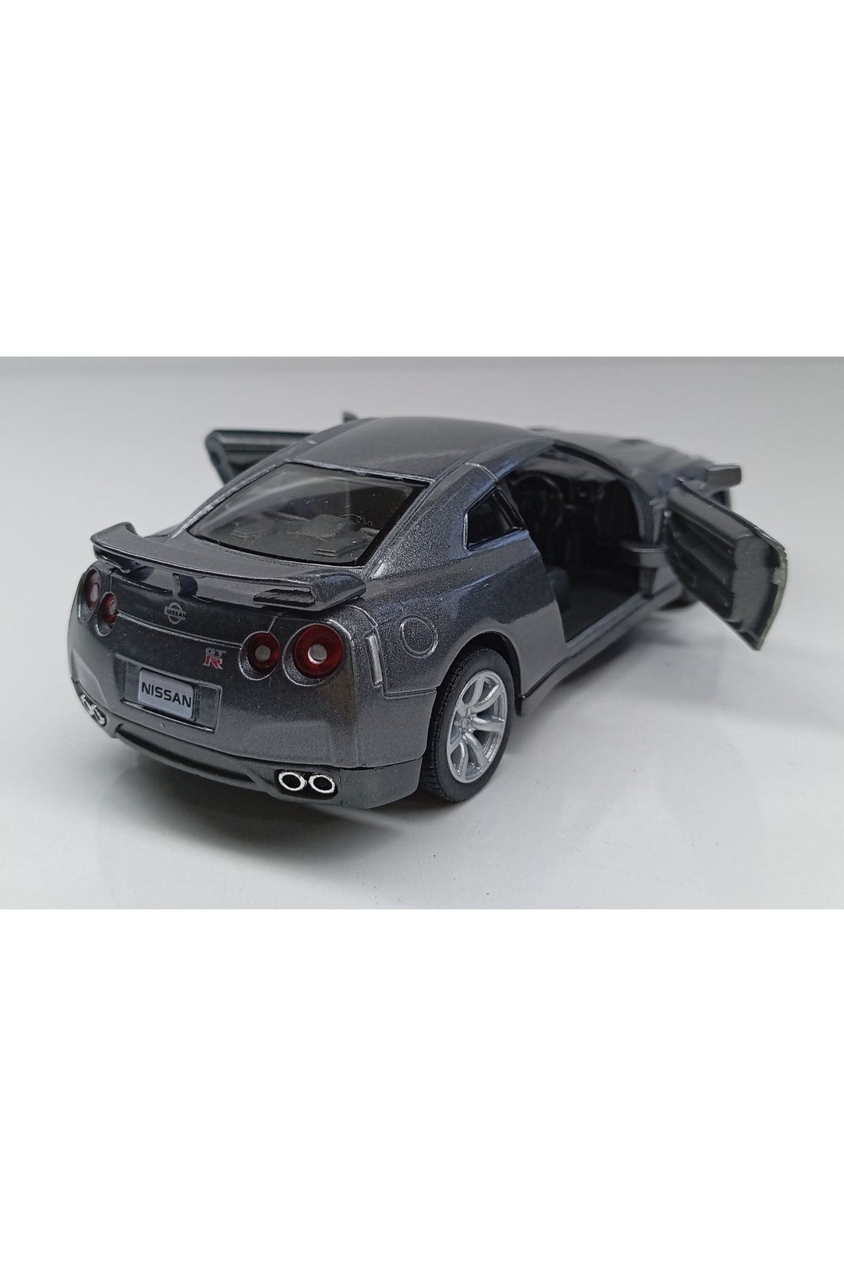 مدل خودرو مقیاس 1:36 2009 NISSAN GT R 35 PULL DROP METAL CAR اورجینال Kinsmart