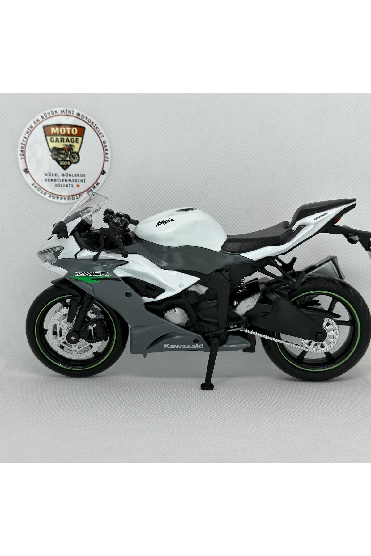 مدل خودرو موتورسیکلت KAWASAKI NINJA ZX 6R 1:12 DIECAST – اسباب بازی و مجسمه فلزی مجاز اورجینال RMZ City