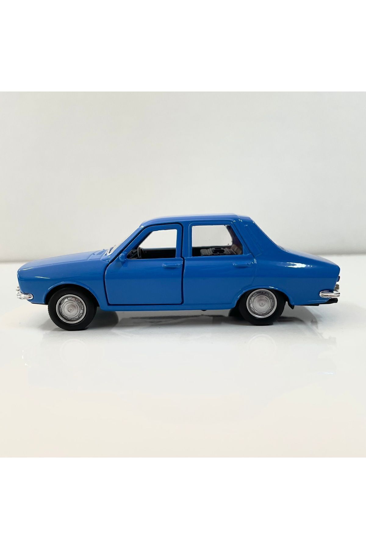 مدل خودرو RENAULT 12 1 36 SCALE WELLY DIECAST METAL CAR TOY PULL DROP اورجینال WELLY