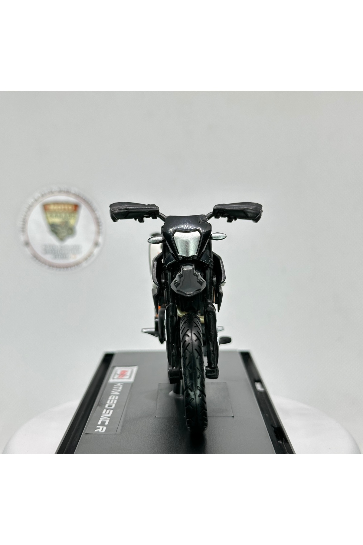 مدل خودرو موتور سیکلت KTM 690 SMC R 1:18 DIECAST – موتورسیکلت فلزی اورجینال Maisto Diecast