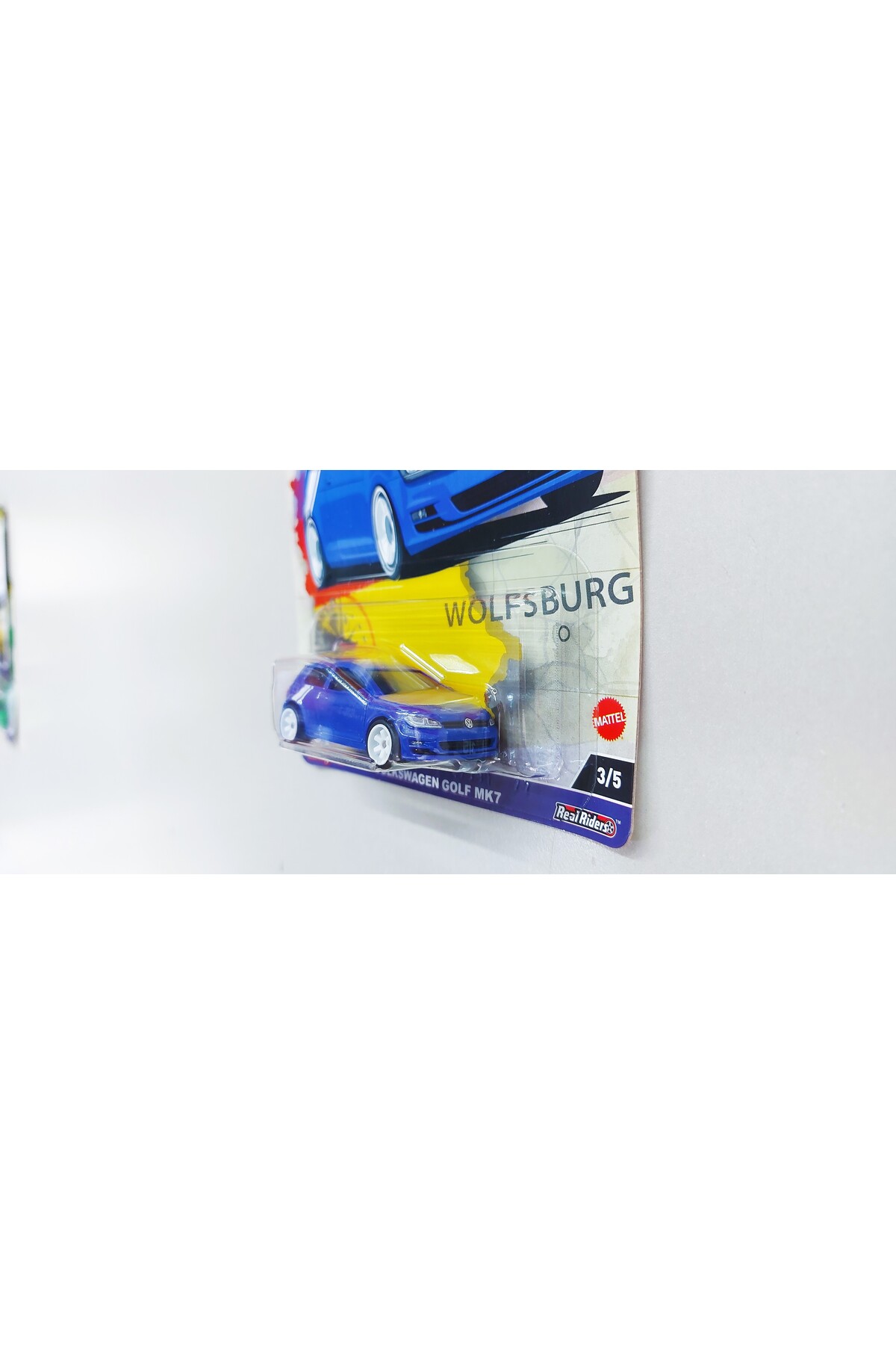 ماشین اسباب بازی خودروی ممتاز فولکس واگن گلف MK7 تور جهانی 2024 . HOT WHEELS