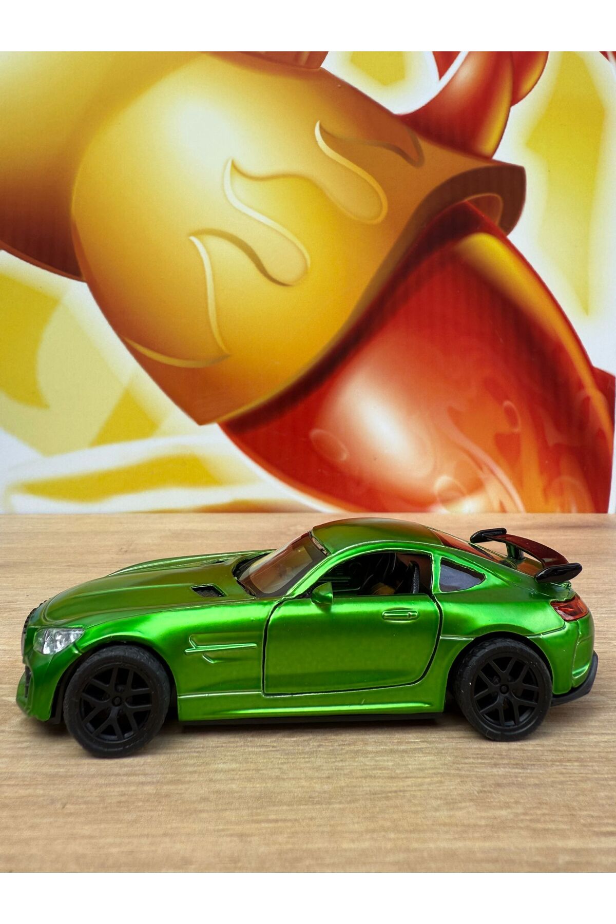 مدل خودرو MERCEDES AMG GTR DIECAST CAR GREEN PULL RELEASE OPENING DOORS 12CM METAL اورجینال scntoys