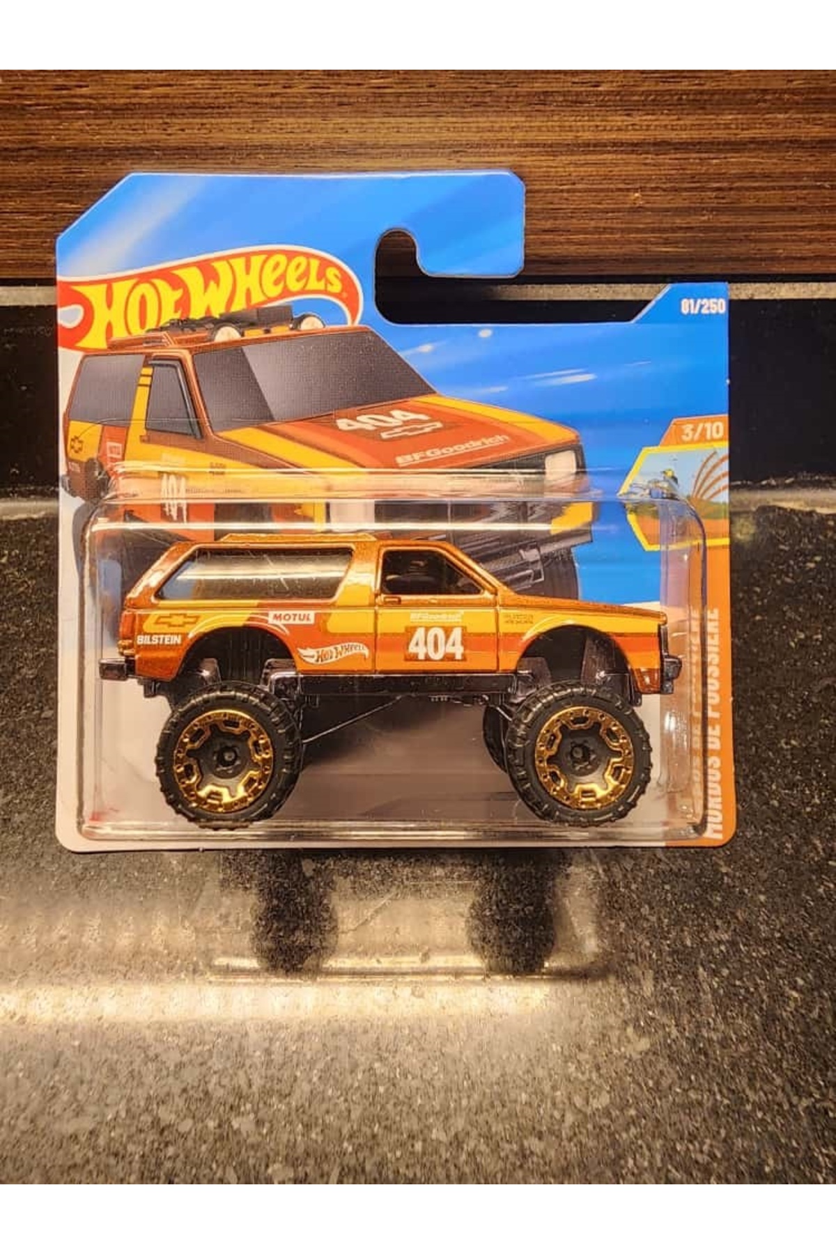 مدل خودرو 1 64 CHEVY BLAZER 4X4 از ترکیه HOT WHEELS