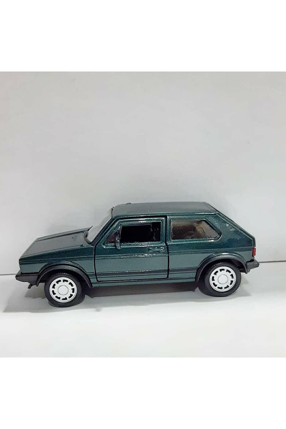 مدل خودرو خودروی فلزی 11 سانتی متری گلف MK1 با نام تجاری WELLY 1.36 SCALE اورجینال WELLY