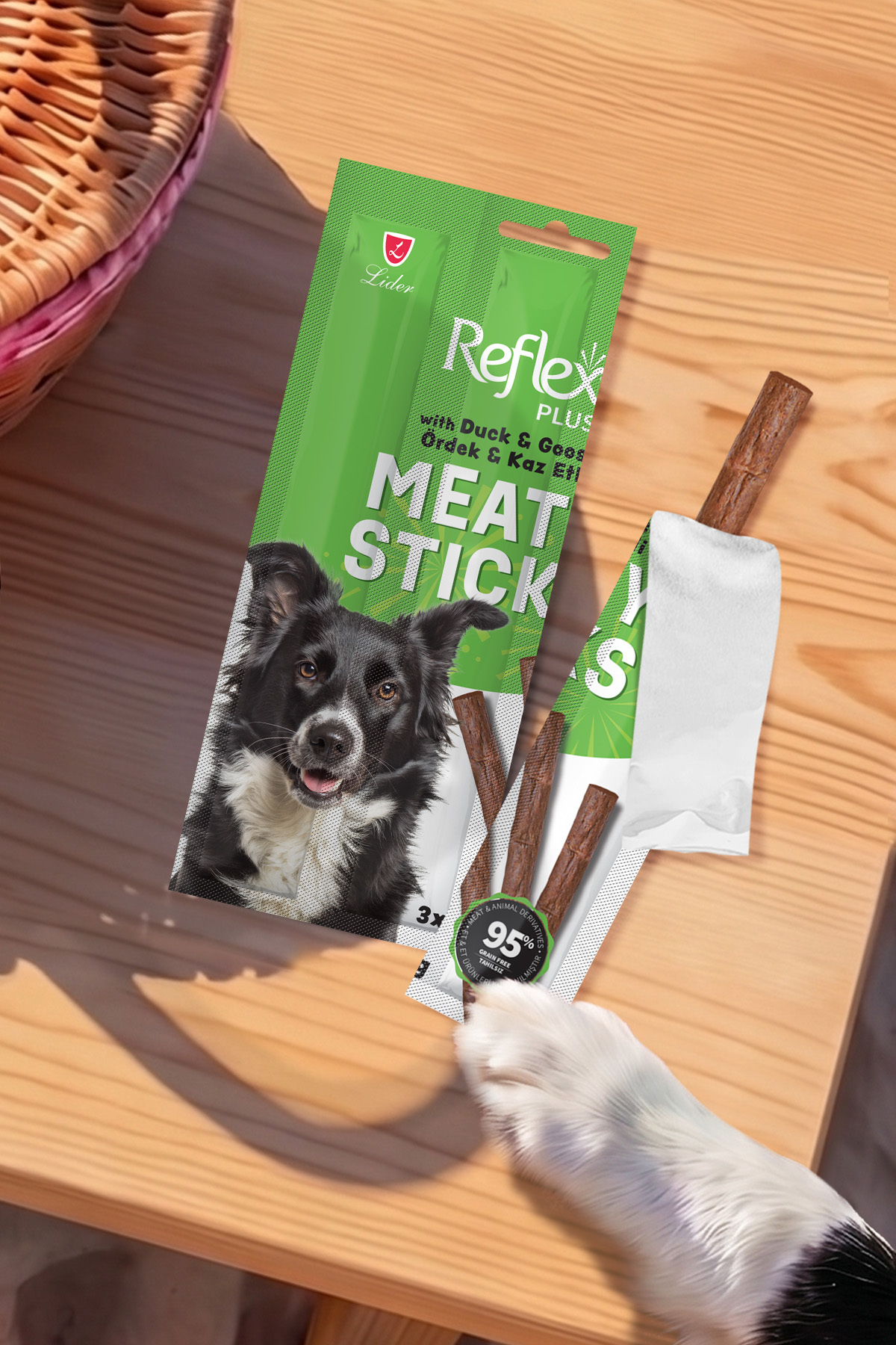 چوب تشویقی سگ رفلکس Reflex Plus Meaty Sticks با گوشت اردک و غاز، بسته شش‌تایی 11GR
