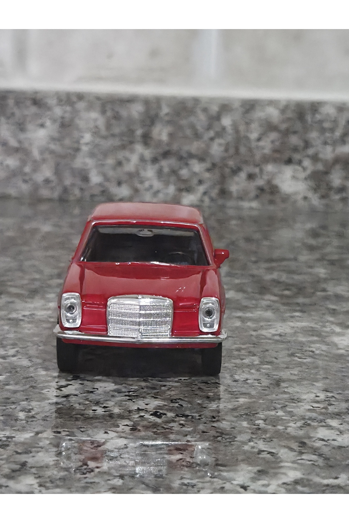 مدل خودرو 1.36 SCALE WELLY BRAND LICENSED MERCEDES W123 CASE RED COLOR 12CM MEDEL METAL CAR اورجینال WELLY