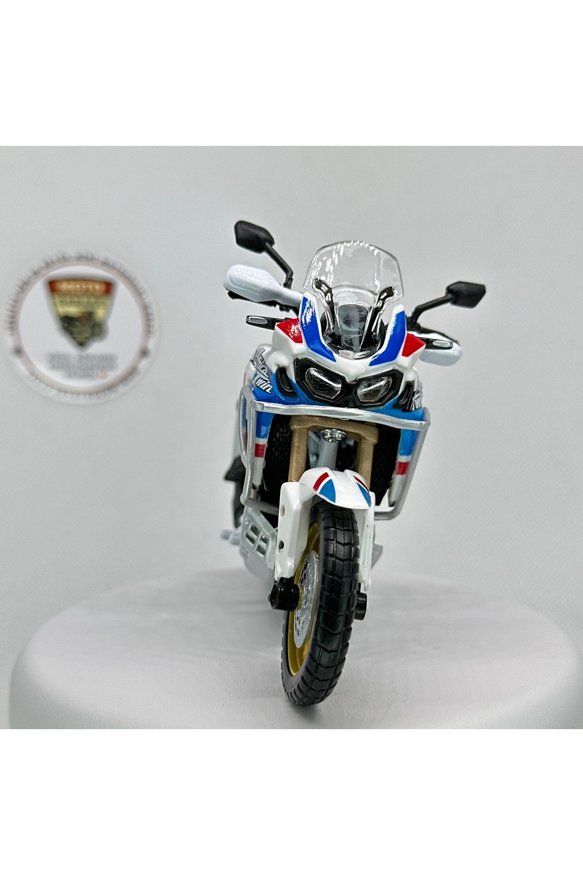 مدل خودرو 1:18 BURAGO HONDA AFRICA TWIN ADVENTURE از ترکیه Sunman