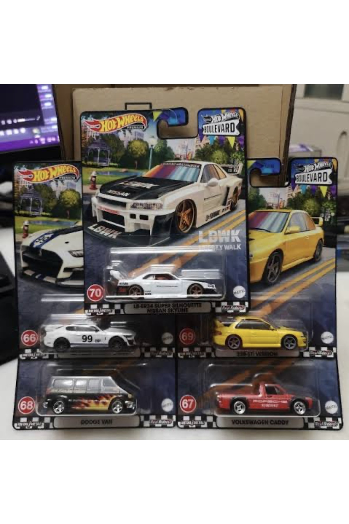 ماشین اسباب بازی بلوار ممتاز 2023 5 هات ویلز اورجینال HOT WHEELS