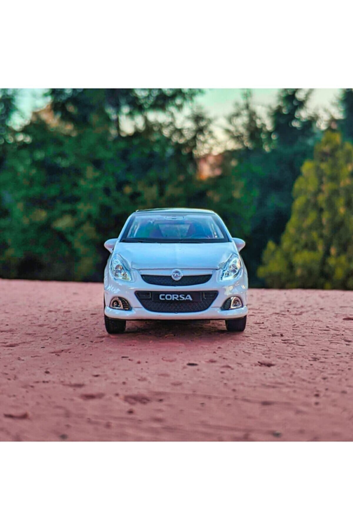 مدل خودرو OPEL CORSA 1 36 SCALE 12CM DIECAST MODEL CAR PULL DROP اورجینال WELLY