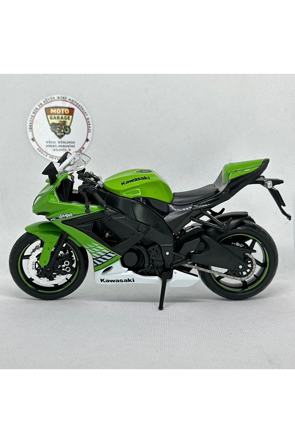 مدل خودرو موتورسیکلت KAWASAKI NINJA ZX 10R 1:12 DIECAST – فلزی دارای مجوز اورجینال Maisto Diecast