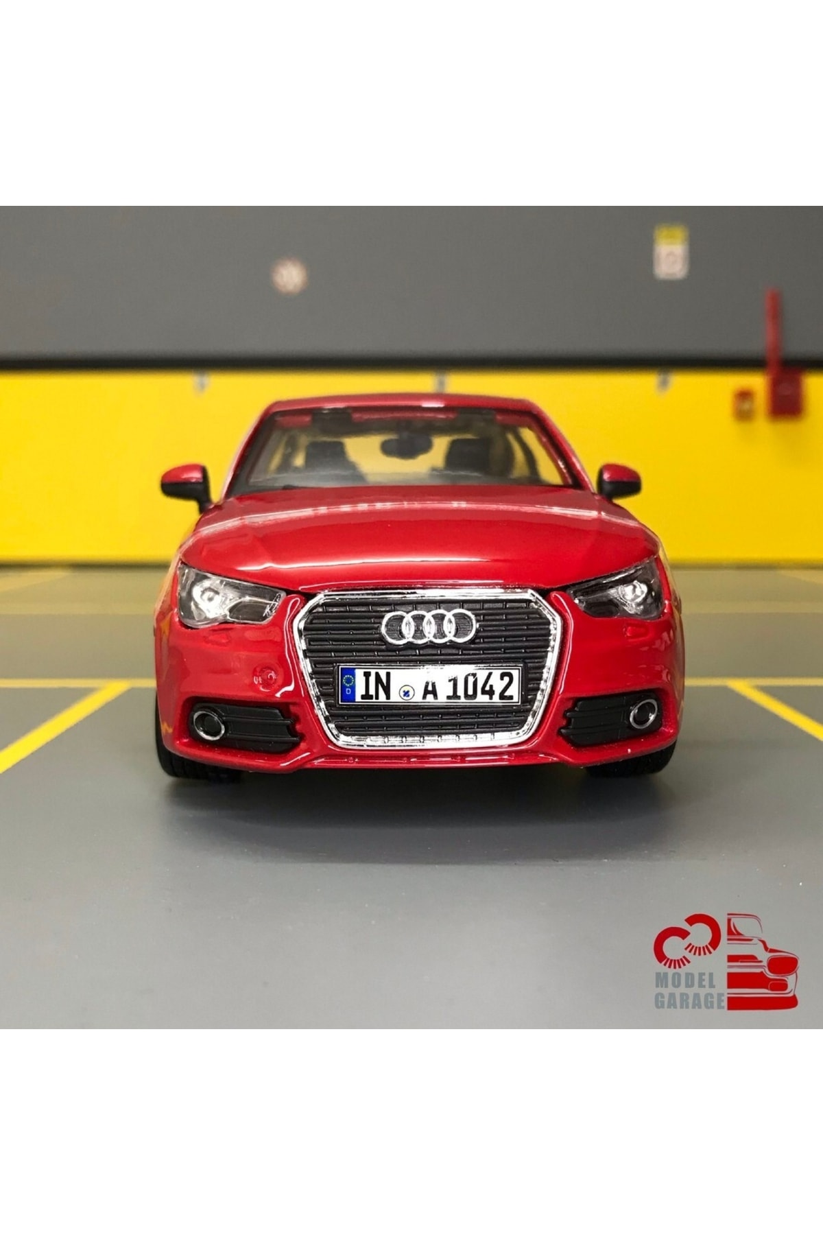 مدل خودرو AUDI A1 1 24 SCALE C&amp;C MODEL GARAGE DIECAST METAL CAR اورجینال Burago